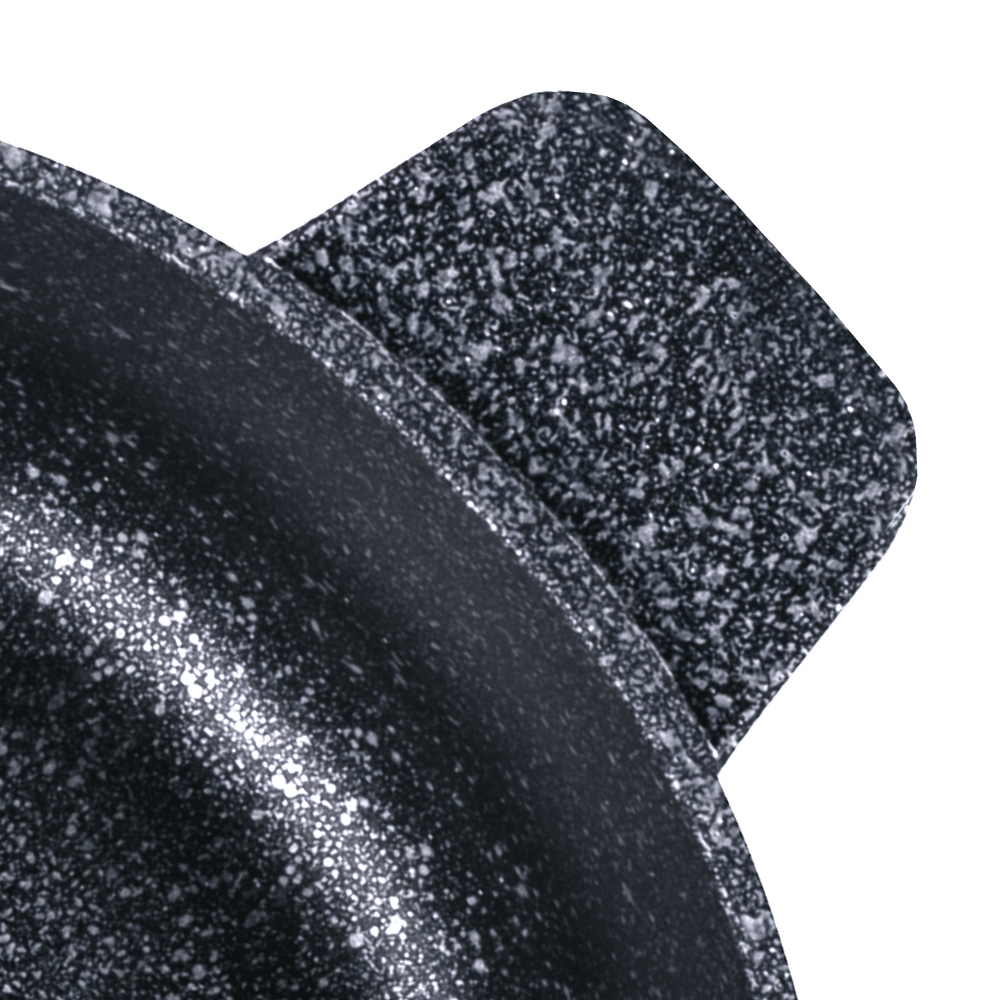 Кастрюля MAUNFELD GRETA MF24GRTT01CR из литого алюминия со стеклянной крышкой, 24 см, 4 л