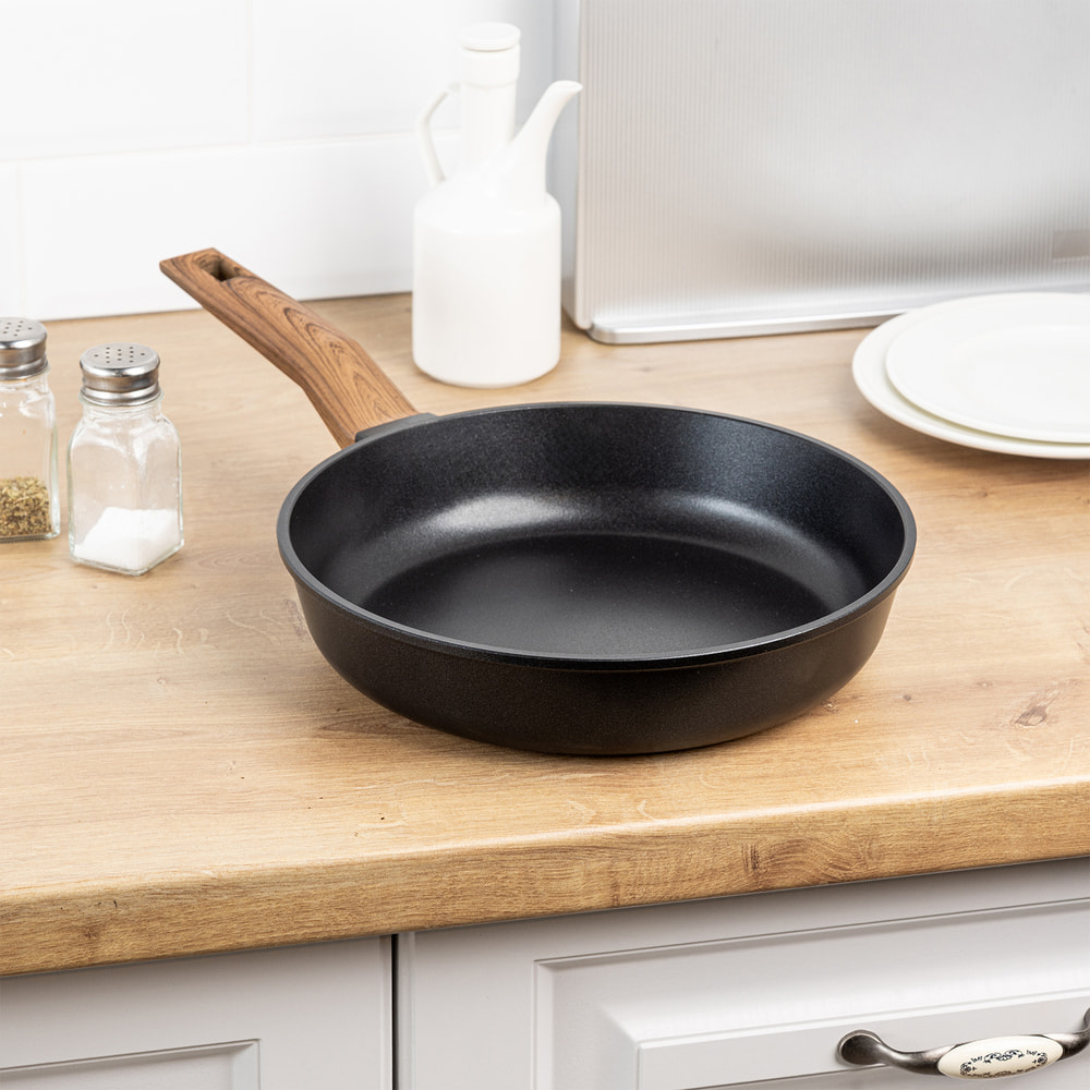 Сковорода MAUNFELD ALVA MF26LV01FP из литого алюминия, 26 см