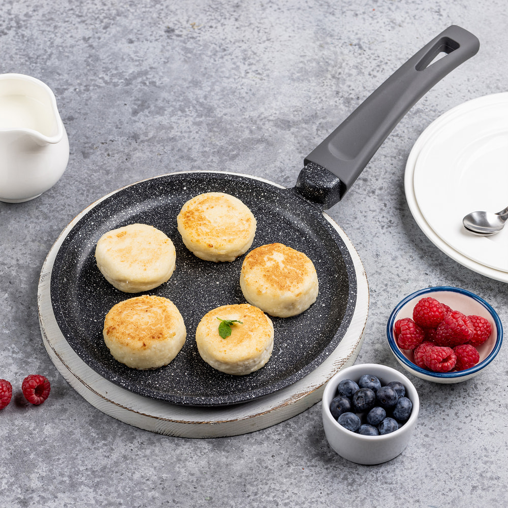 Сковорода блинная MAUNFELD GRETA MF22GRTT01PP из литого алюминия, 22 см