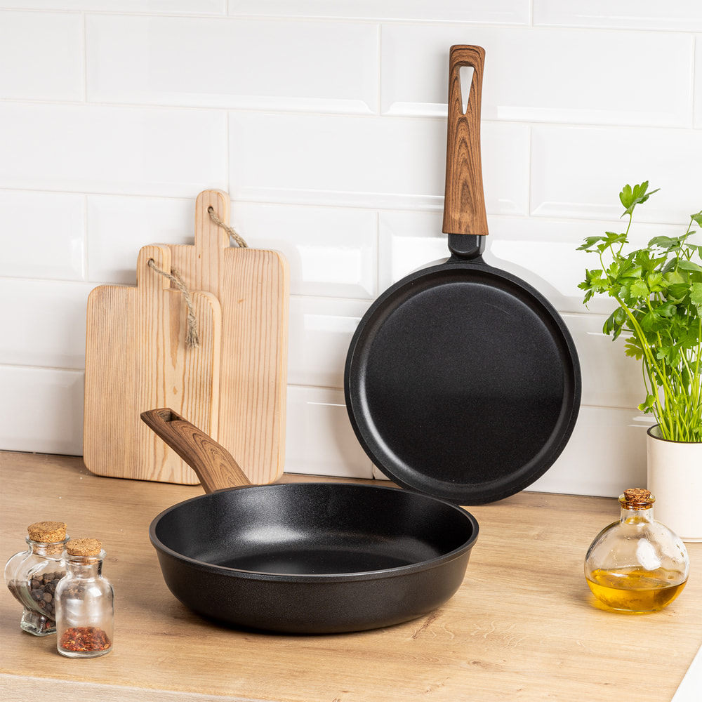 Сковорода MAUNFELD ALVA MF28LV01FP из литого алюминия, 28 см